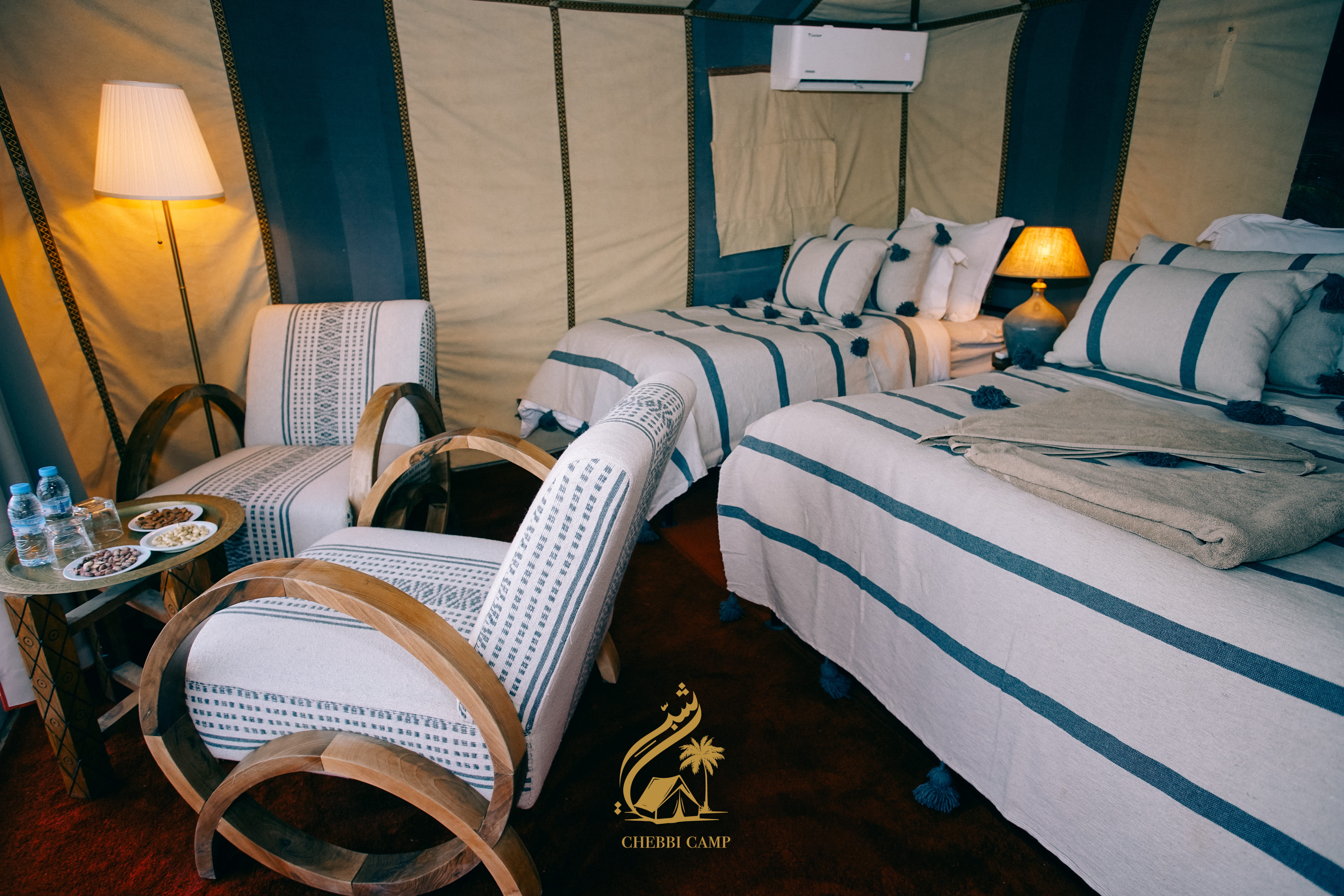 Tent 04